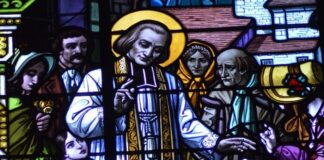 Bersahaja dan Rendah Hati, Sosok Yohanes Maria Vianney stained glass, parish priest, blessing, children, confessor, st jean marie vianney, france, patron saint of priests